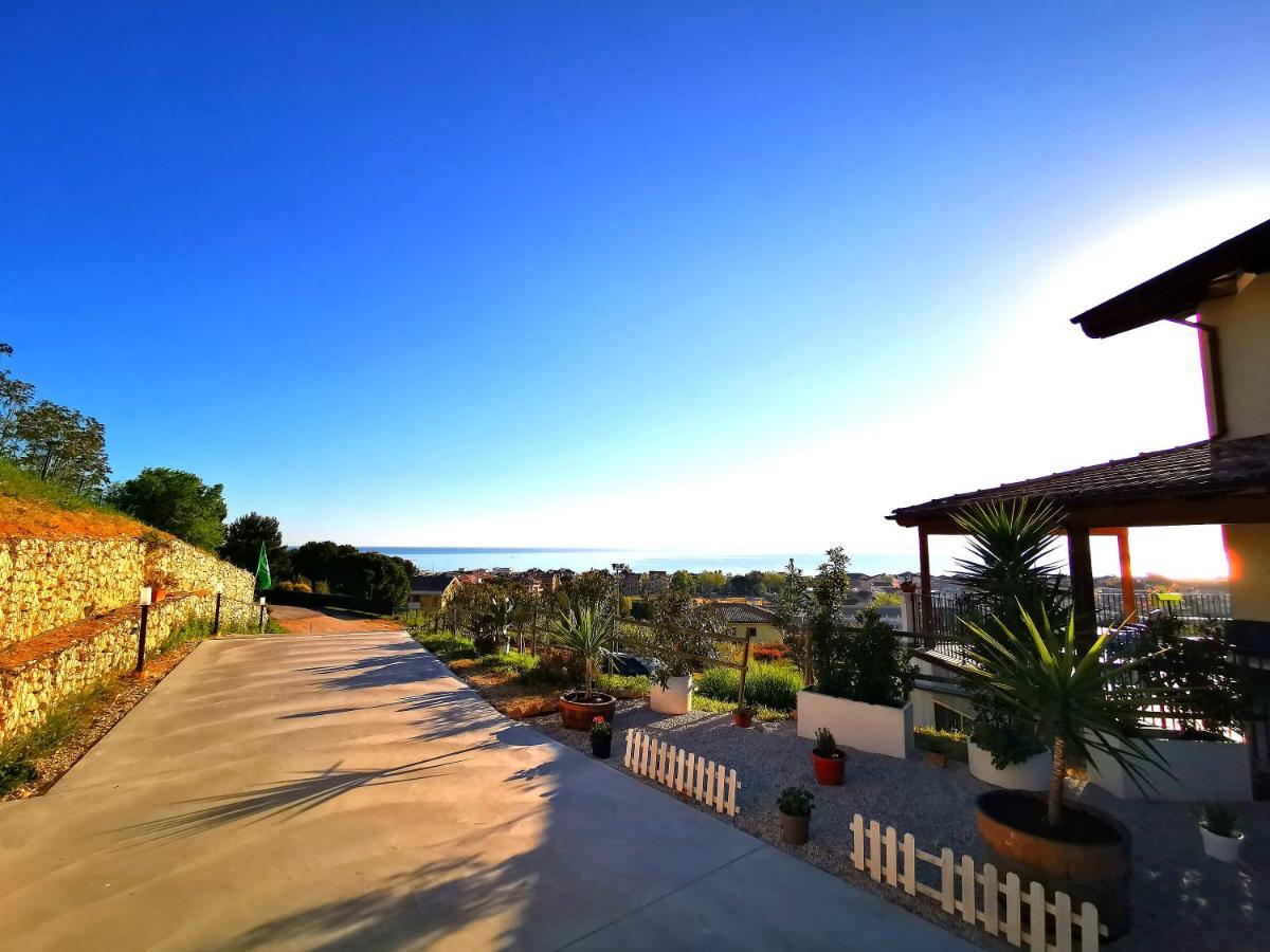 B&B Villamarea Francavilla Al Mare Buitenkant foto